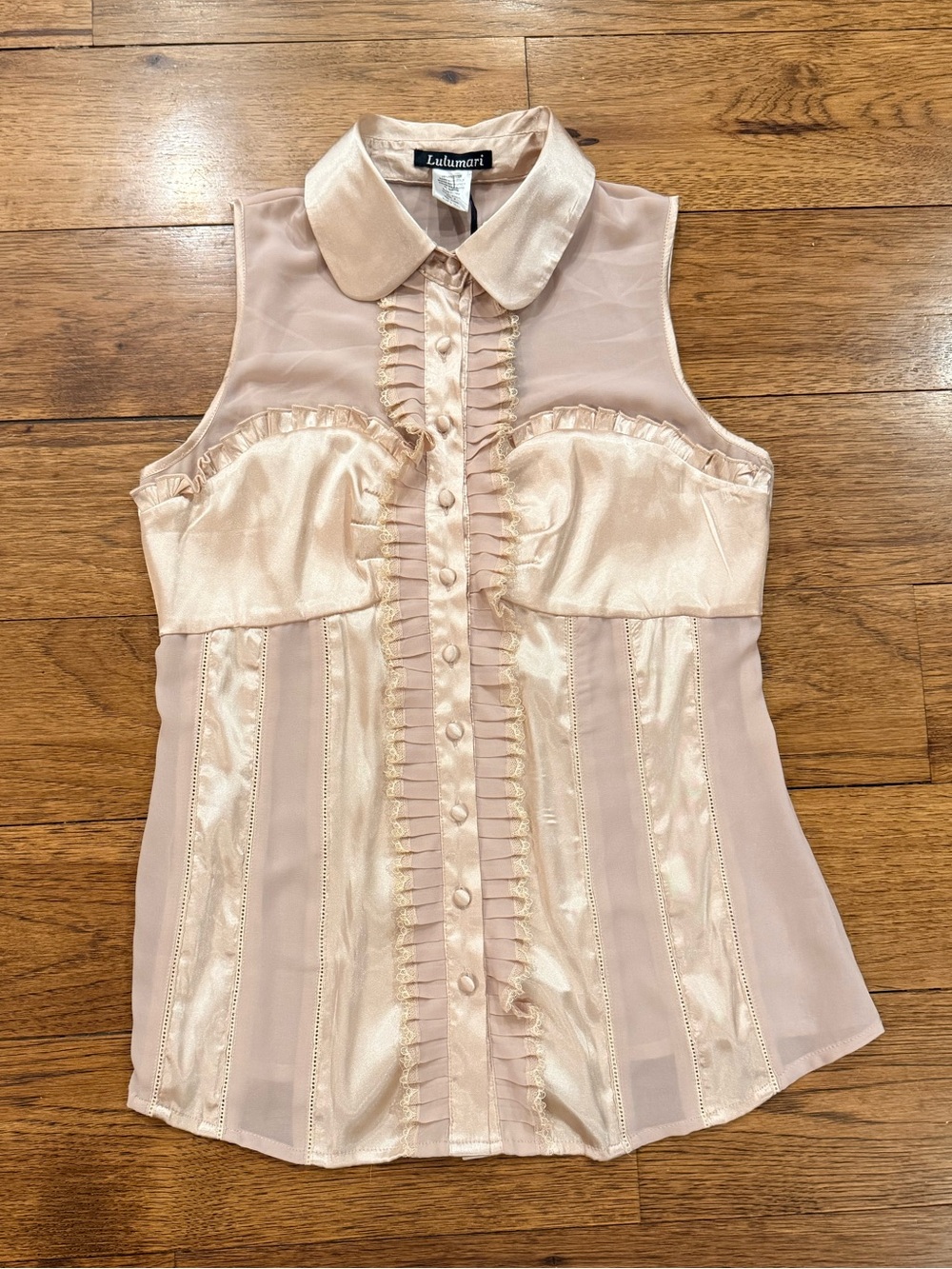 NEW WITH TAGS Lulumari Women's Satin Ruffle Button-Front Shell Top - Blush